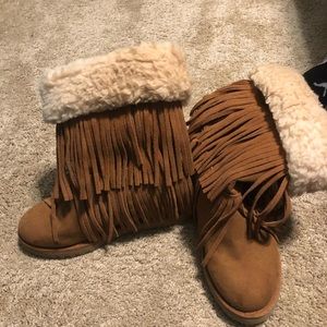Brown suede wedge fringe boots